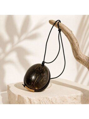 Coconut Shell Crossbody Bag VTG Tropical Boho Beach Purse Euro Resort Festival